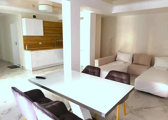 Ground Floor 公寓 *